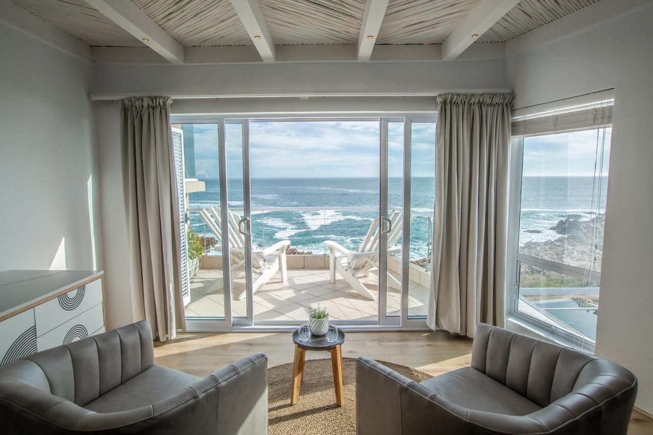 Villa Marine Guest House Pringle Bay Exterior photo